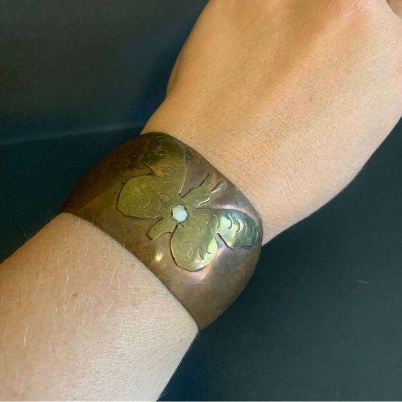 Vintage Artisan Copper Butterfly Bracelet - Picture 6 of 9
